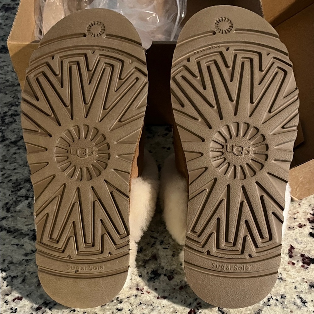 UGG women’s Disquette slipper chestnut - Picture 6 of 6